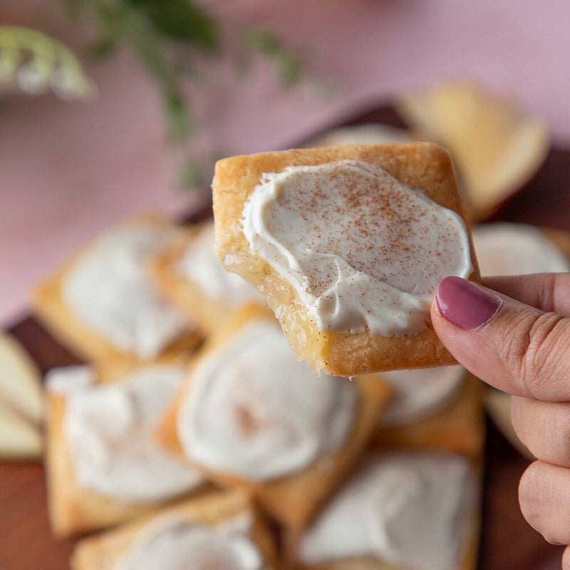 Apple Cinnamon Jam-Filled Snack Pies