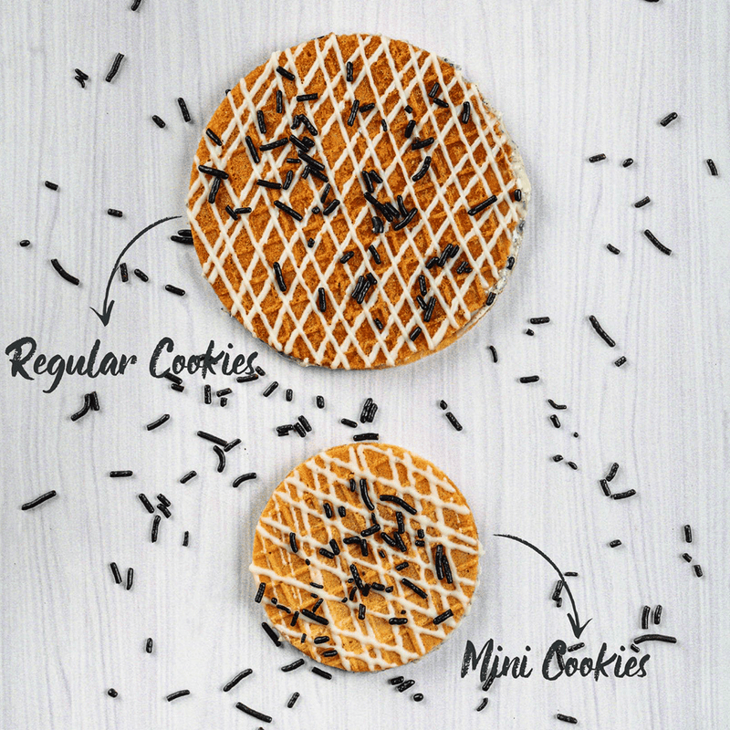 Mini Waffle Cookies - Cookies & Cream