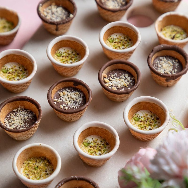 Crispy Cups - Pistachio & Cashew Praline